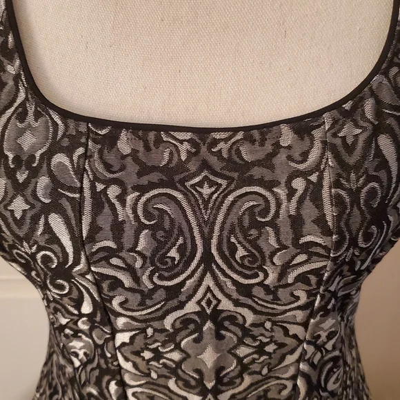 White House Black Market Black and Silver Gray Jacquard  Corset Tank Top Size M - Picture 2 of 7